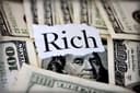 3rd richest person on December 31?